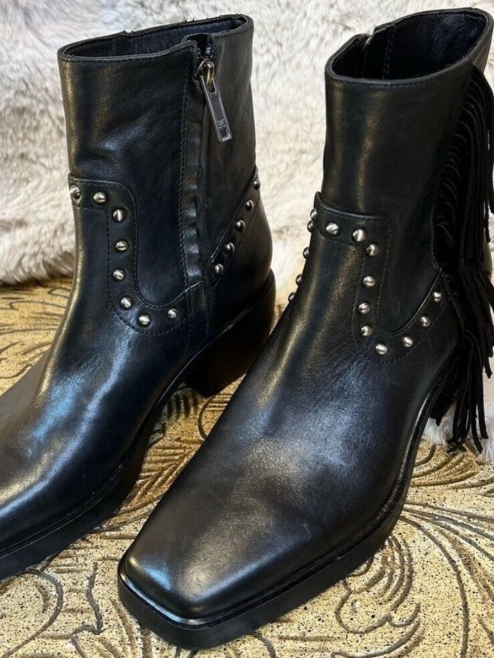 NWOB $200 Sam Edelman Bernie Fringe Bootie Size 5